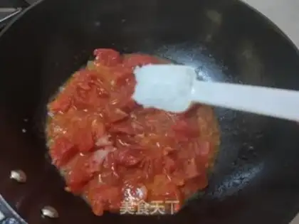 Make Tomato fried eggs step 4