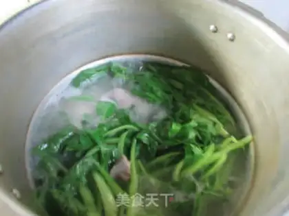Make Chicken-crunch broth step 6