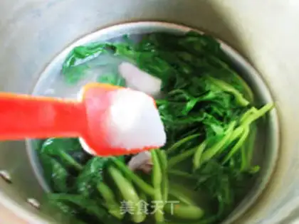 Make Chicken-crunch broth step 7
