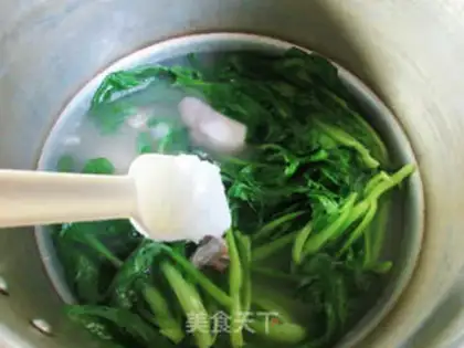 Make Chicken-crunch broth step 8