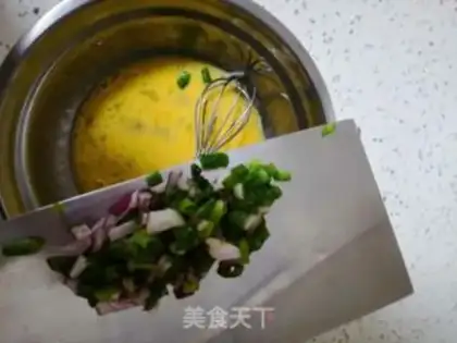 Make Egg-fried bread step 0