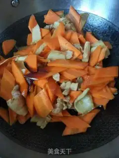 Make Fat carrots step 2