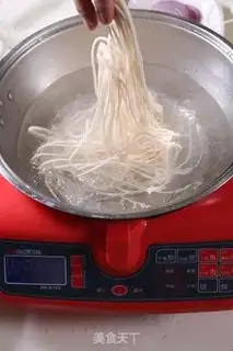 Make Onion noodles step 4