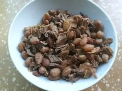 Make Fish-dried peanut-drink watermelon sauce step 1