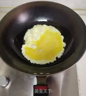 Make Onion molluscs fried eggs step 2