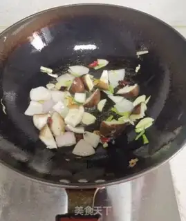 Make Onion molluscs fried eggs step 4