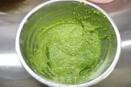 Make Little fresh sesame egg rolls step 4