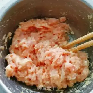 Make ♪ Lotus red date meatloaf soup ♪ step 2