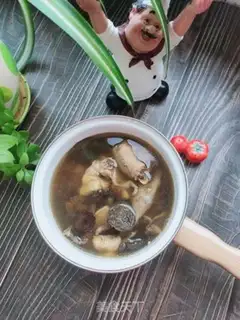 Make Chicken soup with mushrooms step 5