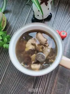 Make Chicken soup with mushrooms step 6
