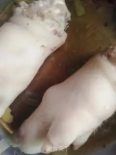 Make Smoky pig hoof step 0