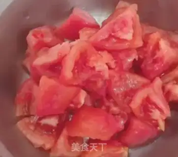 Make Pineapple tomatoes step 1
