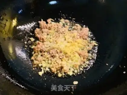Make Pyramid peppers with dry beans step 2