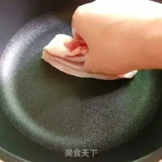 Make Quail egg red pork step 0