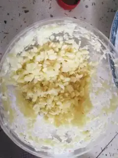 Make Garlic shrimp step 1