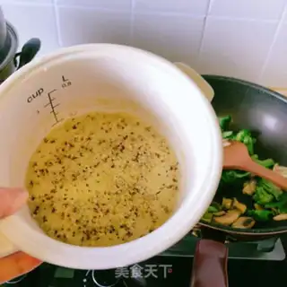 Make Shrimp slurry quinoa step 12