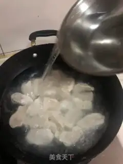 Make The twirling soup step 1
