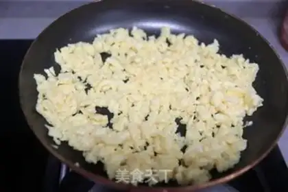 Make Egg cabbage brown wheat dumplings step 4