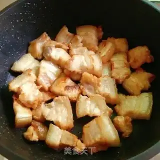 Make Quail egg red pork step 4