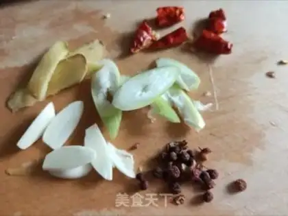 Make Onion pepper fried chicken step 7