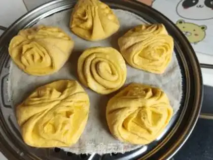 Make Pumpkin rolls step 14