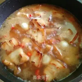 Make Quail egg red pork step 7