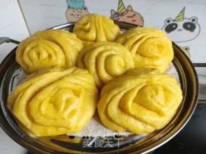 Make Pumpkin rolls step 18
