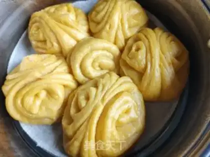 Make Pumpkin rolls step 19