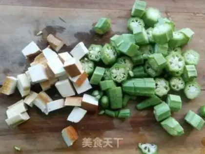 Make Scrambled eggs step 2