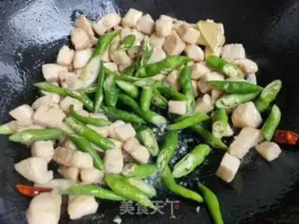 Make Onion pepper fried chicken step 16
