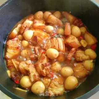 Make Quail egg red pork step 13