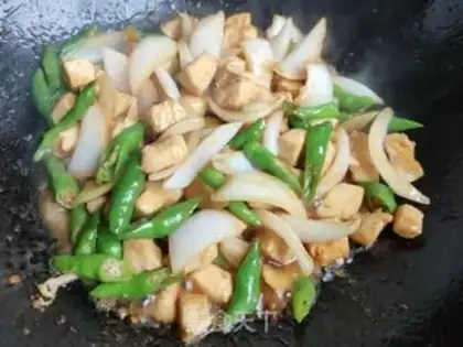 Make Onion pepper fried chicken step 19
