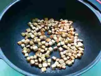 Make Sour cucumber chicken with almond mushrooms step 2