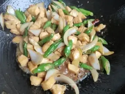 Make Onion pepper fried chicken step 20