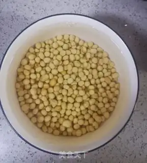 Make Sweet soybeans step 1