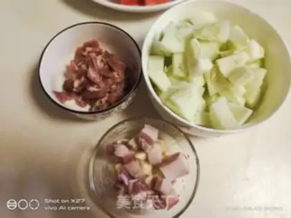 Make The old cucumber with the silk step 0