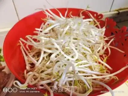 Make Pepper bean sprouts step 1
