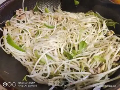 Make Pepper bean sprouts step 6