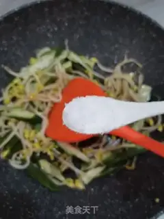 Make Soybean sprouts step 2