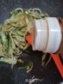 Make Soybean sprouts step 4