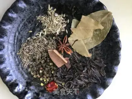 Make Five spicy tea cape eggs step 3