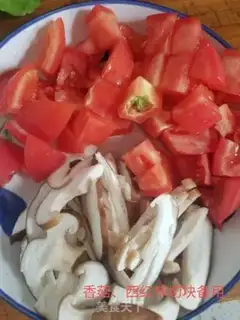Make Tomato egg noodles step 3