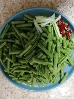 Make Scrambled eggs step 0