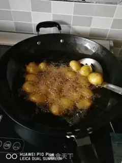 Make Beef gravy and potatoes step 5