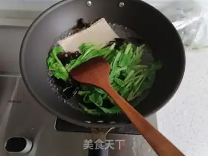 Make Homemade buns step 4