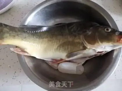 Make Iron-pot fish step 0