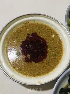 Make ♪ And the gravy ♪ step 0