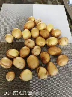 Make Garlic potatoes step 0