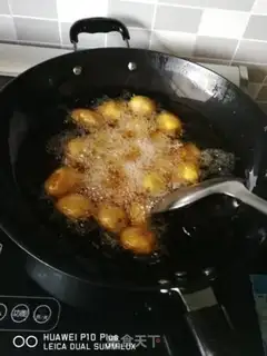 Make Garlic potatoes step 1