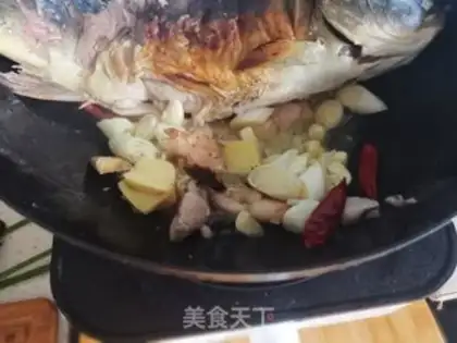 Make Iron-pot fish step 7